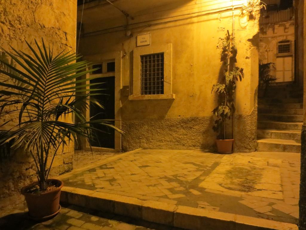La Casa Di Giada Villa Modica Szoba fotó