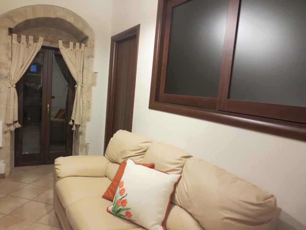 La Casa Di Giada Villa Modica Szoba fotó